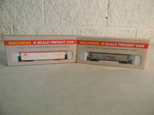 lot 21 image: WALTHERS N Scale 70 CRYOGENIC REEFER #1340 932-8005 & PD COVERED HOPPER WONDERHOSTESS #55031 932-8152 - IN BOX - FANTASTIC PIECES - SEE PICTURES