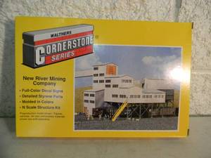 lot 25 image: WALTHERS N Scale CORNERSTONE SERIES NEW RIVER MINING COMPANY #933-3221 - IN BOX - FANTASTIC PIECE - SEE PICTURES