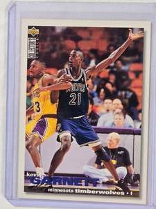 lot 23 image: Kevin Garnett Rookie 1995 Upper Deck No. 275