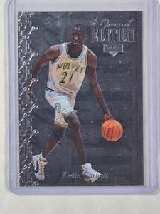 lot 25 image: Kevin Garnett Rookie Insert 1995 Upper Deck SE136 Special Edition