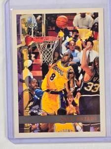 lot 33 image: Kobe Bryant 1997 Topps No. 171