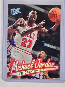 lot 48 image: Michael Jordan 96-97 Fleer Ultra No. 16