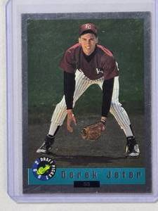 lot 120 image: Derek Jeter Rookie Foil 1992 Classic Games No. BC6