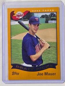 lot 123 image: Joe Mauer Rookie 2002 Topps Draft Picks No. 622