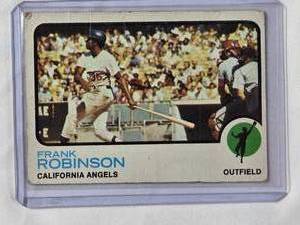 lot 185 image: Frank Robinson 1973 Topps No. 175 Vintage Baseball Card