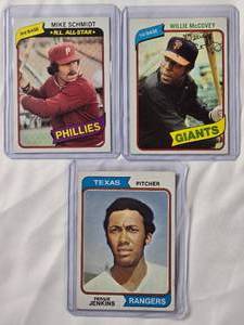 lot 207 image: Lot of 3 Vintage Baseball Cards Willie McCovey 1980 No. 335, Mike Schmidt 1980 No. 270, Fergie Jenkins 1974 No. 87