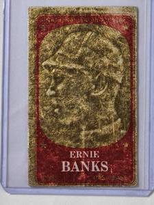 lot 226 image: Ernie Banks 1965 Topps Embossed No. 58