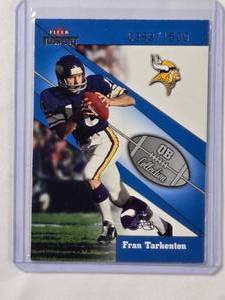 lot 260 image: Fran Tarkenton 2002 Fleer Throwback No. 16 of 17 QB - Numbered 3931500
