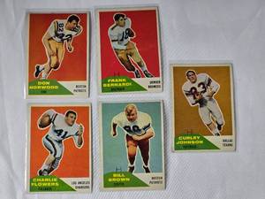 lot 267 image: Lot of 5 Vintage 1960 Fleer NFL Football Cards