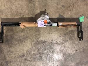 CURT Class 3 Trailer Hitch, 2 in. Receiver, Select Honda Odyssey, Towing Draw Bar   Customer Returns See Pictures