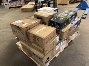 Pallet of Mixed  Assorted Lighting Various Models and Conditions    Customer Returns See Pictures