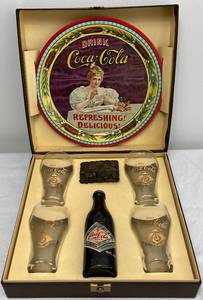 lot 8 image: Coca-Cola 75th Anniversary  Commerative Set 1901-1976