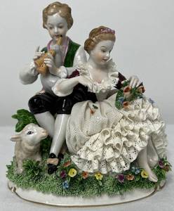 lot 5 image: Vintage Unterweissbach Dresden Porcelain Lace Figurine Couple with Lamb