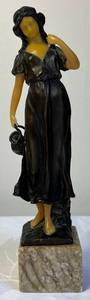 lot 16 image: Vintage Bronze Figurine