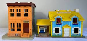 lot 23 image: Vintage Fisher-Price Play Family House and Sesame Street House 938