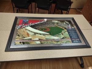lot 68 image: Budweiser Minnesota Twins 2010 Targ...
