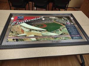 lot 69 image: Budweiser Minnesota Twins 2010 Targ...