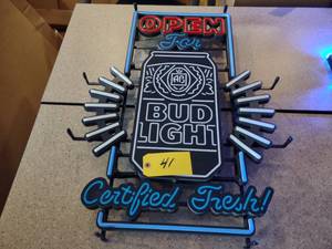 lot 41 image: Bud Light Open LED Light, Needs Pow...
