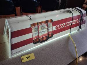 lot 54 image: Budweiser Pool Table Light, Works...