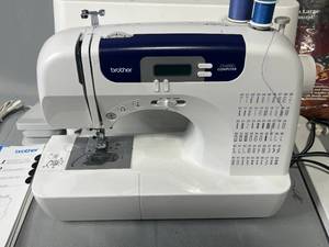 lot 52 image: Brother CS-6000i Sewing Machine and Christmas Tree Skirt Kit