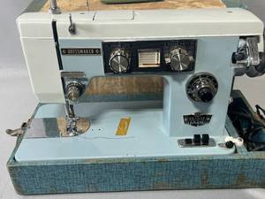 lot 54 image: VTG Dress Maker Zig Zag Sewing Machine