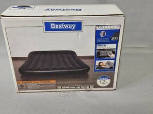 lot 58 image: Bestway Queen Inflatable Mattress in MFG PKG