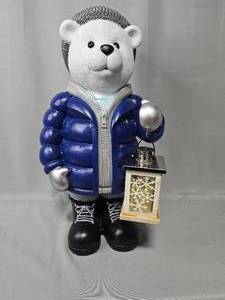 lot 95 image: Light Up Polar Bear Figure w LED Lantern (untested)