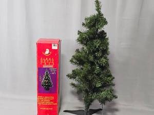 lot 107 image: 30 Fiberoptic Christmas Tree and a 3 Christmas Tree with Light Strand