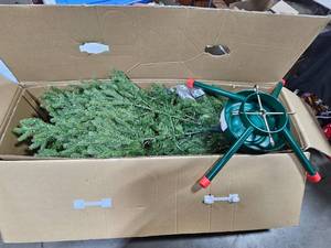 lot 110 image: Light Up Full Size Christmas Tree w Stand