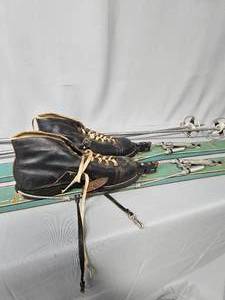 lot 126 image: VTG All Hickory Skis, Leather Boots, 54 Ski Poles