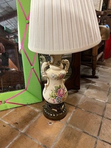 Vintage lamp and mirrors
