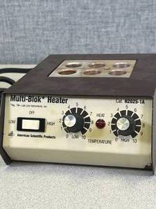 lot 33 image: Multi-Blok Heater American Scientific Products Cat. H2025-1A