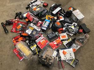 lot 29 image: Lot of Assorted Hand Tools and Hardware Various Models and Conditions  Customer Returns See Pictures