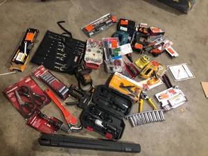 lot 33 image: Lot of Assorted Hand Tools and Hardware Various Models and Conditions Customer Returns See Pictures