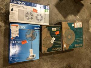 lot 43 image: Lot of Assorted Fans Various Models and Conditions Customer Returns See Pictures