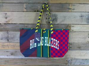 lot 57 image: Set of 6 TARGET x ROWING BLAZERS Rugby Stripe Tote Bag