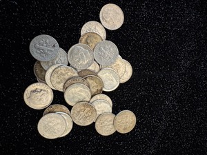 lot 3 image: Lot of 30 Silver Dimes