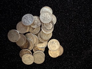 lot 8 image: Mixed Lot of 30 Silver Dimes