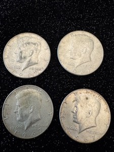 lot 22 image: Lot of Kennedy Half Dollars 1967