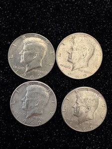 lot 44 image: Lot of 1969 Kennedy Half Dollars - D
