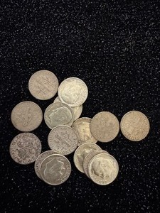 lot 112 image: Mixed Lot of 15 Silver Dimes