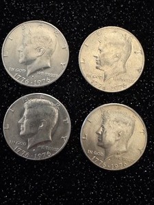 lot 122 image: Lot of Bicentennial Kennedy Half Dollars