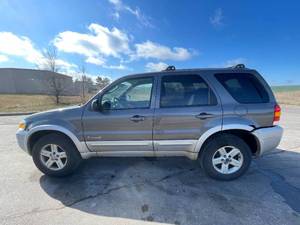 2006 Ford Escape Hybrid - AWD
