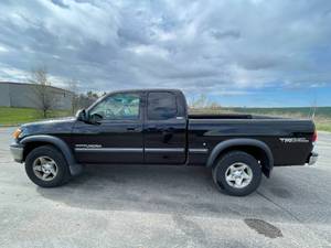 2002 Toyota Tundra SR5 V8 - 1 OWNER - 4X4