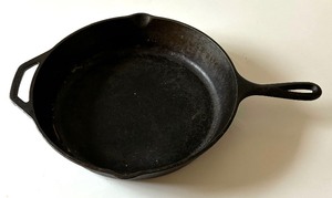 lot 80 image: Large Lodge Cast Iron Skillet