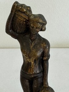lot 45 image: Vintage Metal Figurine Stand