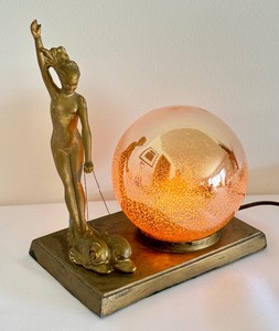 lot 1 image: Vintage Art Deco Painted Shelter Nude Lamp