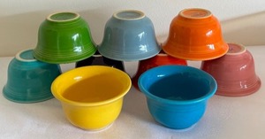 lot 63 image: 9 Colorful Small Fiesta Bowls