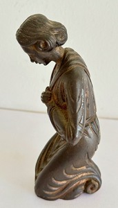 lot 164 image: Vintage Bronze Praying Woman Statue