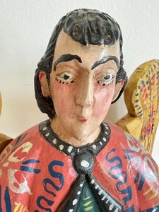 lot 157 image: Vintage Wood Carved Guatemalan Angel Figurine